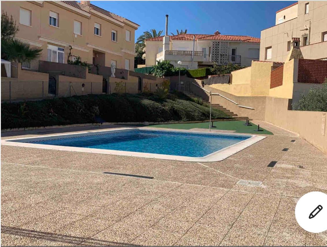 Adosado Cerca De La Playa Y Club De Buceo Con Piscina En Calabardina, Aguilas Luaran gambar